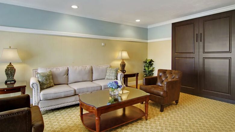 <b>Wayside Inn Suite</b>. Images powered by <a href="https://www.leonardoworldwide.com/" title="Leonardo Worldwide" target="_blank">Leonardo</a>.