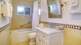 <b>Wayside Inn Room</b>. Images powered by <a href="https://www.leonardoworldwide.com/" title="Leonardo Worldwide" target="_blank">Leonardo</a>.