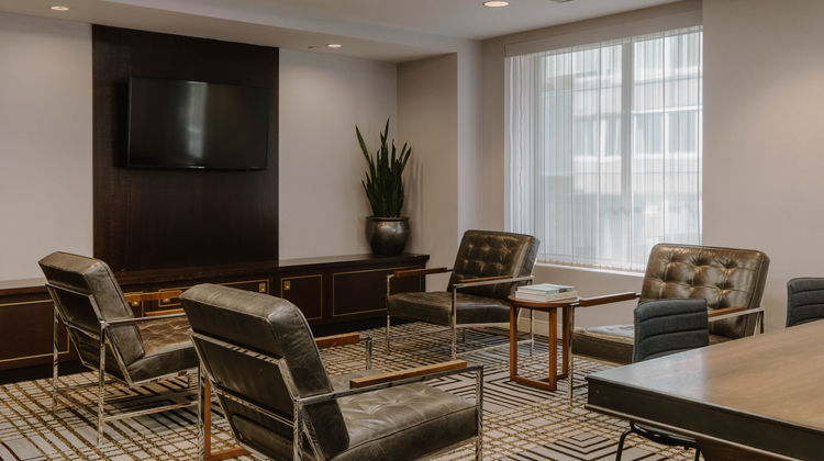 Club Quarters Hotel in Washington, DC Lobby