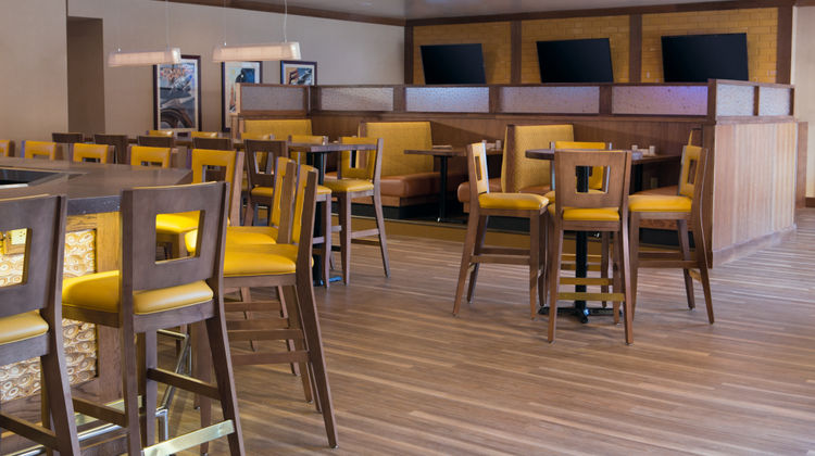 Holiday Inn Dubuque-Galena Restaurant