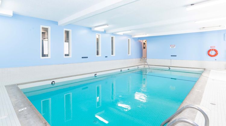 Sandman Inn Terrace Pool