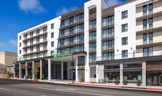 Holiday Inn & Suites Monterey Park Exterior