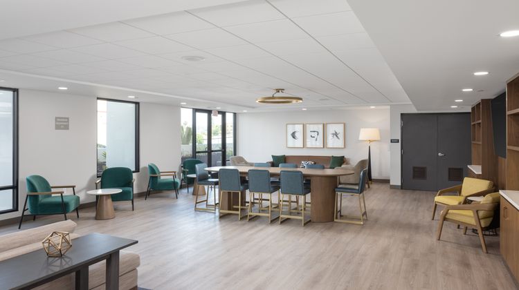 Holiday Inn & Suites Monterey Park Recreation