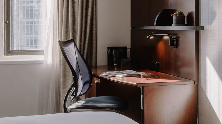 Club Quarters Hotel, Wacker at Michigan Room