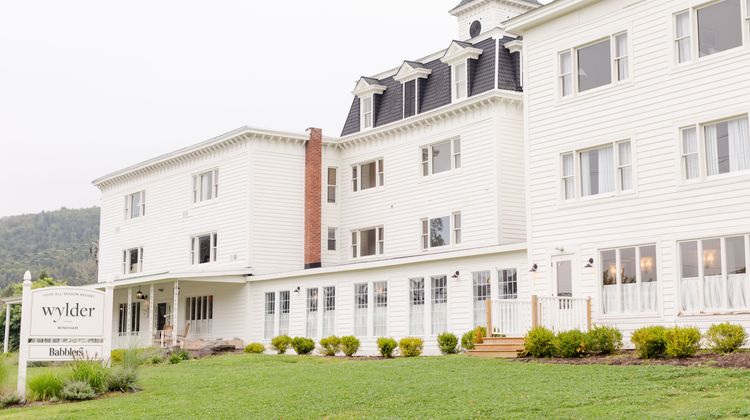 Wylder Windham Exterior