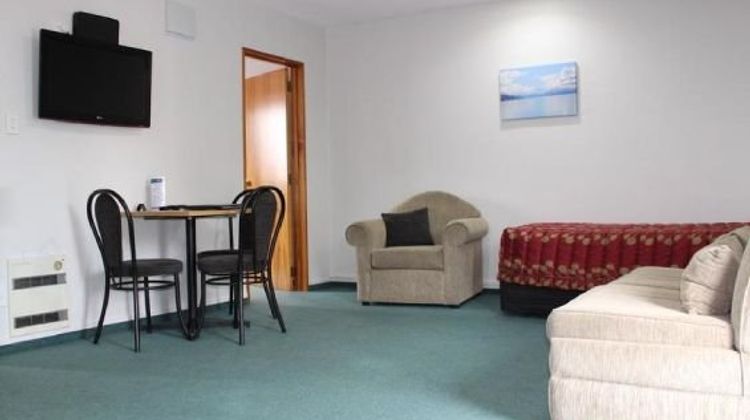 ASURE Ambassador Motor Lodge Spa