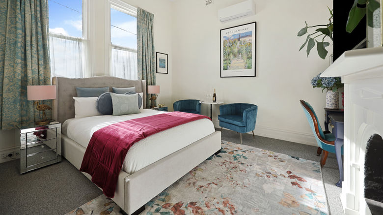 <b>Hamilton Lakeside Motel Room</b>. Images powered by <a href="https://www.leonardoworldwide.com/" title="Leonardo Worldwide" target="_blank">Leonardo</a>.