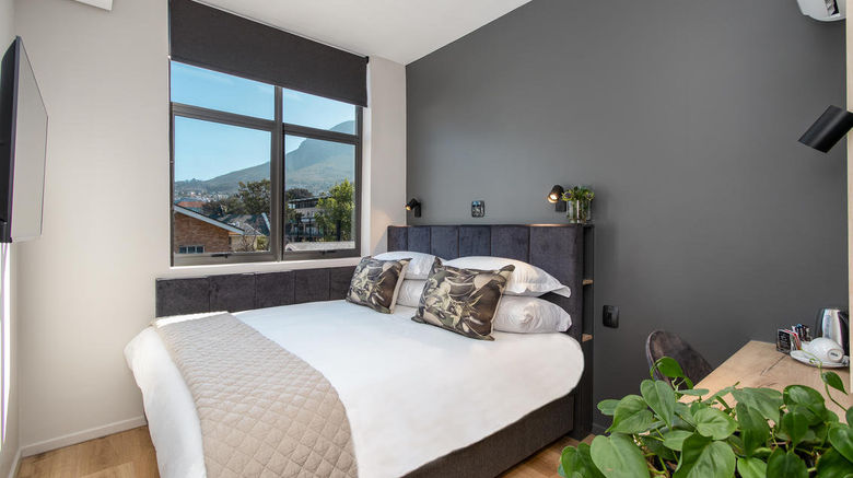 <b>Kloof Street Hotel Room</b>. Images powered by <a href="https://www.leonardoworldwide.com/" title="Leonardo Worldwide" target="_blank">Leonardo</a>.