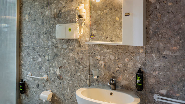 <b>B&B Hotel Bari Rondo Room</b>. Images powered by <a href="https://www.leonardoworldwide.com/" title="Leonardo Worldwide" target="_blank">Leonardo</a>.