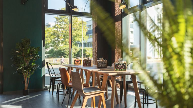 <b>Holiday Inn the niu Bricks Hamburg Restaurant</b>. Images powered by <a href="https://www.leonardoworldwide.com/" title="Leonardo Worldwide" target="_blank">Leonardo</a>.