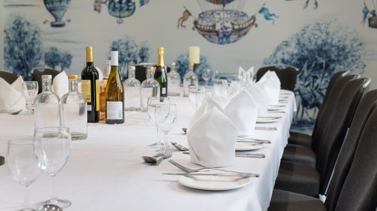 Holiday Inn Mansfield - Alfreton Meeting