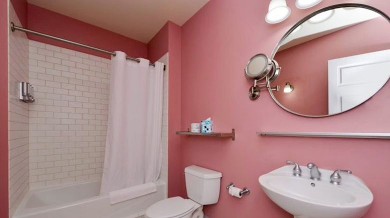 <b>Montvale Hotel Room</b>. Images powered by <a href="https://www.leonardoworldwide.com/" title="Leonardo Worldwide" target="_blank">Leonardo</a>.