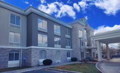 Holiday Inn Express & Suites