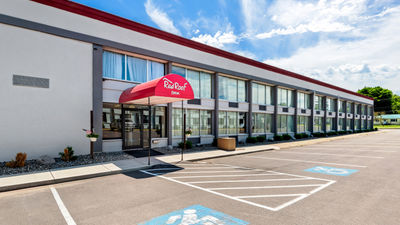 Red Roof Inn Cortland