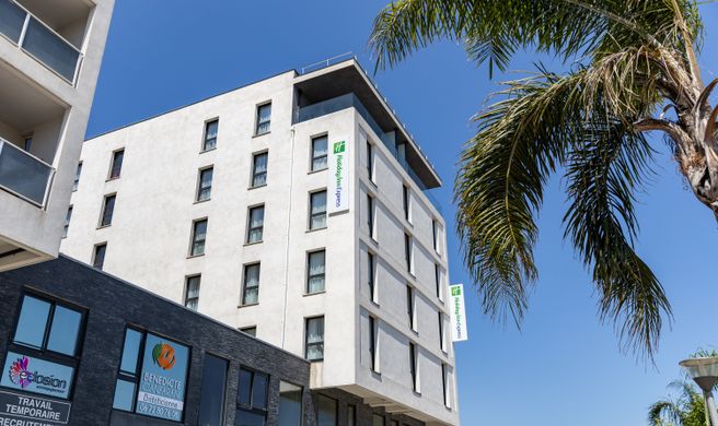 Holiday Inn Express Ajaccio Exterior