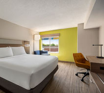 Holiday Inn Express Hotel & Suites Room
