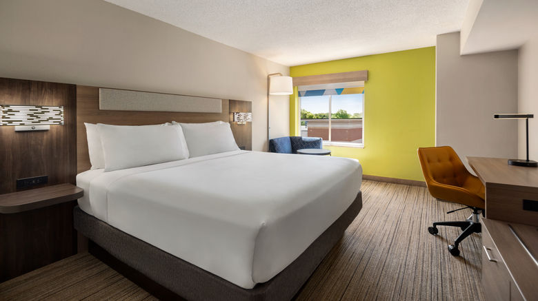 <b>Holiday Inn Express Hotel & Suites Room</b>. Images powered by <a href="https://www.leonardoworldwide.com/" title="Leonardo Worldwide" target="_blank">Leonardo</a>.