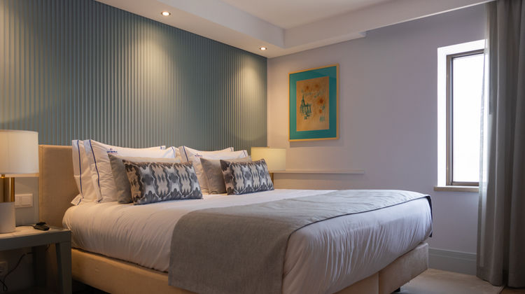 VIP Executive Marques Aparthotel Room