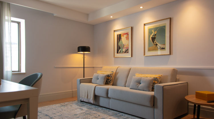 VIP Executive Marques Aparthotel Room