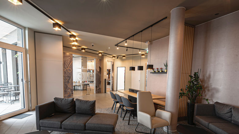 <b>B&B Hotel Wiener Neudorf Lobby</b>. Images powered by <a href="https://www.leonardoworldwide.com/" title="Leonardo Worldwide" target="_blank">Leonardo</a>.