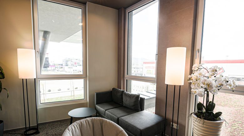 <b>B&B Hotel Wiener Neudorf Lobby</b>. Images powered by <a href="https://www.leonardoworldwide.com/" title="Leonardo Worldwide" target="_blank">Leonardo</a>.