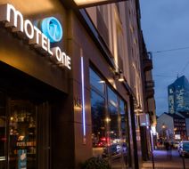 Motel One Frankfurt Exterior