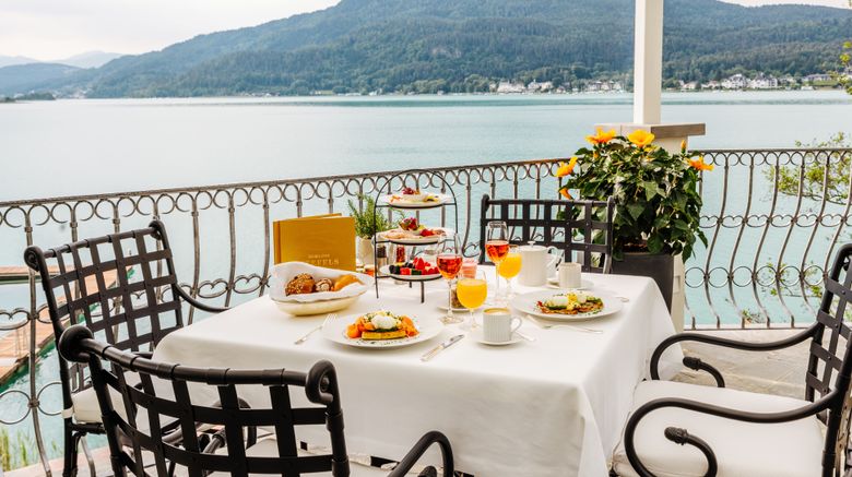 <b>Hotel Schloss Seefels Exterior</b>. Images powered by <a href="https://www.leonardoworldwide.com/" title="Leonardo Worldwide" target="_blank">Leonardo</a>.