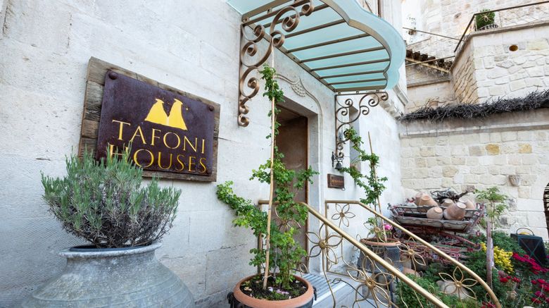 Tafoni Cave Hotel Exterior. Images powered by <a href="https://www.leonardoworldwide.com" target="_blank" rel="noopener">Leonardo</a>.