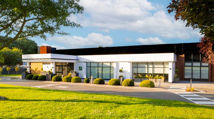 Holiday Inn Coventry Exterior