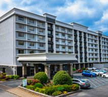 Holiday Inn Niagara Falls Exterior