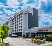 Holiday Inn Niagara Falls Exterior