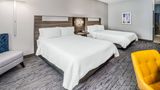 Holiday Inn Express & Suites Room