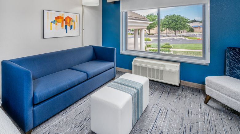 <b>Holiday Inn Express & Suites Suite</b>. Images powered by <a href="https://www.leonardoworldwide.com/" title="Leonardo Worldwide" target="_blank">Leonardo</a>.