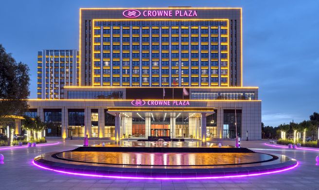 Crowne Plaza New Area Exterior