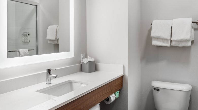 <b>Holiday Inn Express Hotel & Sts Maumelle Room</b>. Images powered by <a href="https://www.leonardoworldwide.com/" title="Leonardo Worldwide" target="_blank">Leonardo</a>.