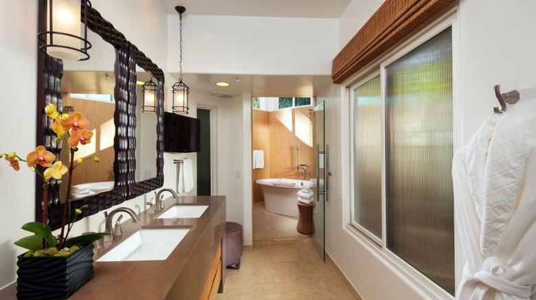 <b>Phoenician Residences Luxury Collection Room</b>. Images powered by <a href="https://www.leonardoworldwide.com/" title="Leonardo Worldwide" target="_blank">Leonardo</a>.