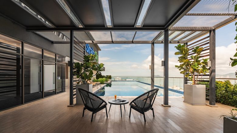 <b>Crowne Plaza Penang Straits City Pool</b>. Images powered by <a href="https://www.leonardoworldwide.com/" title="Leonardo Worldwide" target="_blank">Leonardo</a>.