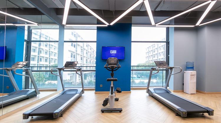 Holiday Inn Express Shanghai Pudong Arpt Health Club