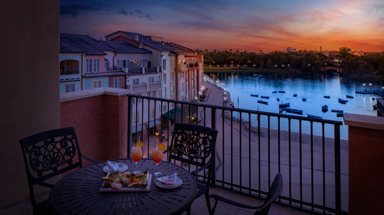 <b>Loews Portofino Bay Hotel at Universal Room</b>. Images powered by <a href="https://www.leonardoworldwide.com/" title="Leonardo Worldwide" target="_blank">Leonardo</a>.