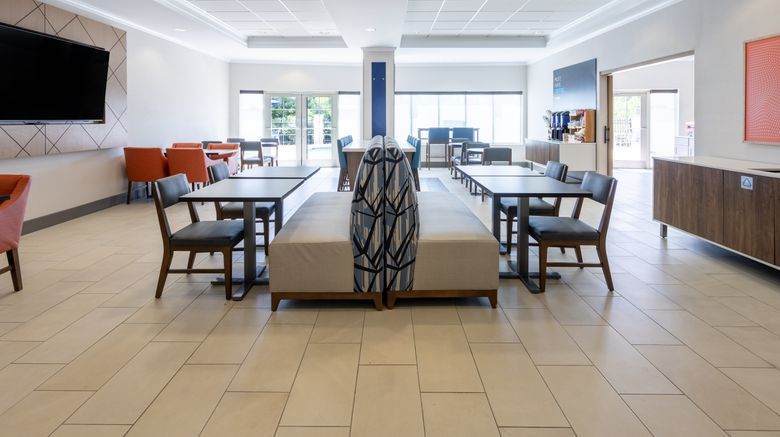<b>Holiday Inn Express Hotel & Suites Restaurant</b>. Images powered by <a href="https://www.leonardoworldwide.com/" title="Leonardo Worldwide" target="_blank">Leonardo</a>.