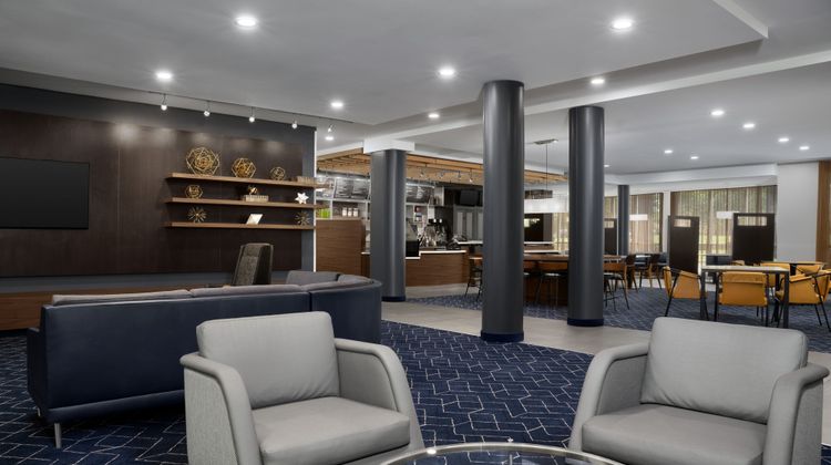Courtyard Marriott Bensalem Lobby