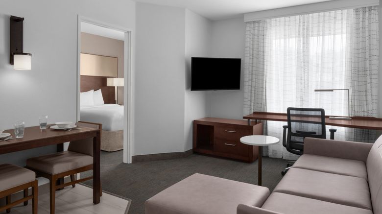 <b>Residence Inn Santa Clarita Valencia Room</b>. Images powered by <a href="https://www.leonardoworldwide.com/" title="Leonardo Worldwide" target="_blank">Leonardo</a>.