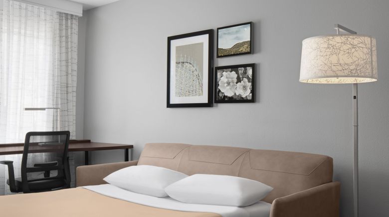 <b>Residence Inn Santa Clarita Valencia Suite</b>. Images powered by <a href="https://www.leonardoworldwide.com/" title="Leonardo Worldwide" target="_blank">Leonardo</a>.