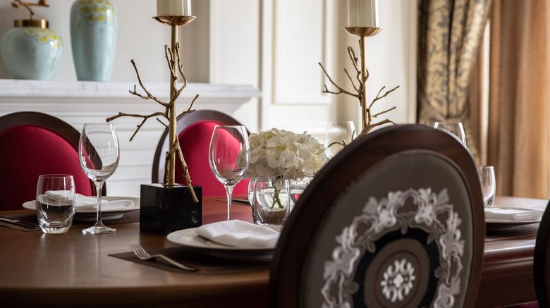 <b>Jumeirah Living Guangzhou - Residences Suite</b>. Images powered by <a href="https://www.leonardoworldwide.com/" title="Leonardo Worldwide" target="_blank">Leonardo</a>.