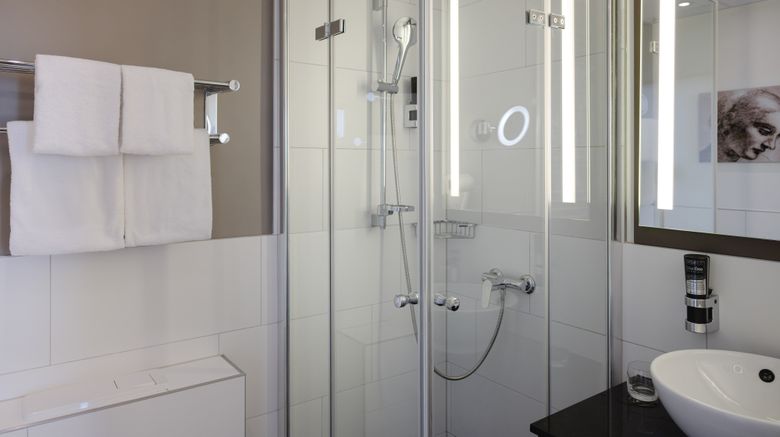 <b>Leonardo Hotel Heidelberg City Center Room</b>. Images powered by <a href="https://www.leonardoworldwide.com/" title="Leonardo Worldwide" target="_blank">Leonardo</a>.