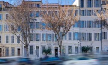 Hotel Alex