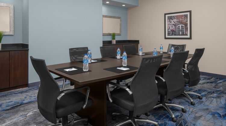 Fairfield Inn & Suites Downtown Meeting