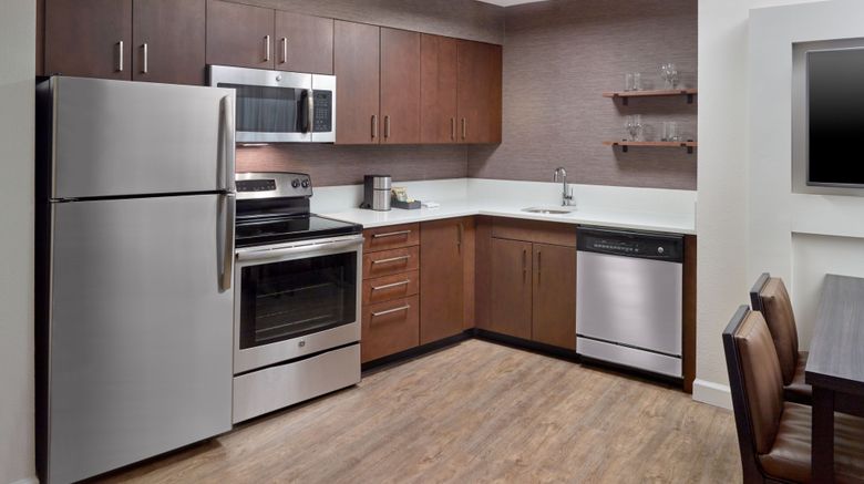 <b>Residence Inn Washington, DC Downtown Room</b>. Images powered by <a href="https://www.leonardoworldwide.com/" title="Leonardo Worldwide" target="_blank">Leonardo</a>.