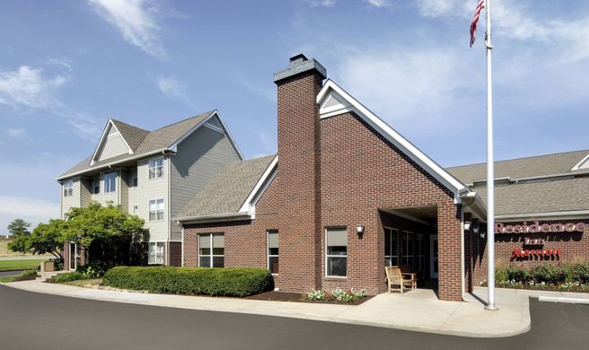Residence Inn Indianapolis Airport Exterior