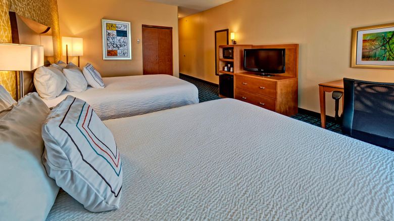 <b>Fairfield Inn & Suites Oklahoma City NW Room</b>. Images powered by <a href="https://www.leonardoworldwide.com/" title="Leonardo Worldwide" target="_blank">Leonardo</a>.